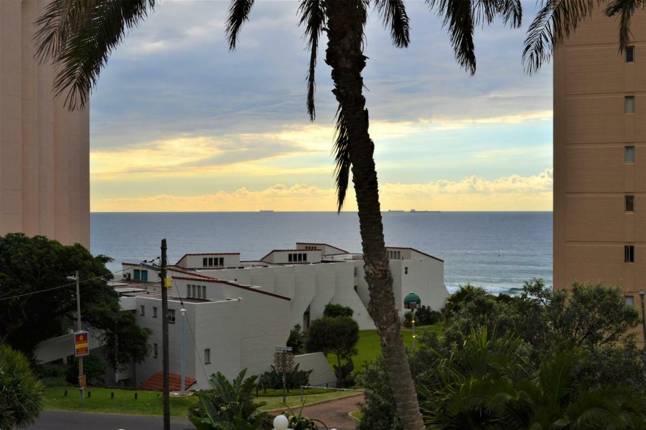 Umhlanga Getaways Apartment เดอร์บัน ภายนอก รูปภาพ