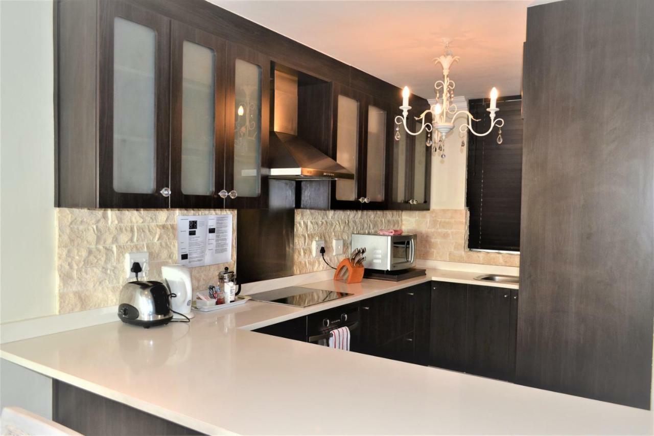 Umhlanga Getaways Apartment เดอร์บัน ภายนอก รูปภาพ